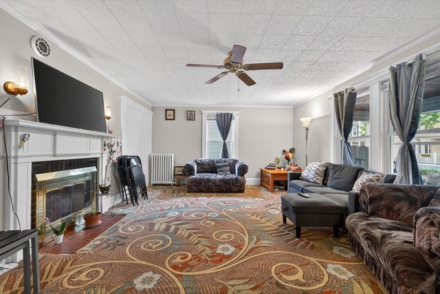 75 Alden St, Lynn, MA 01902