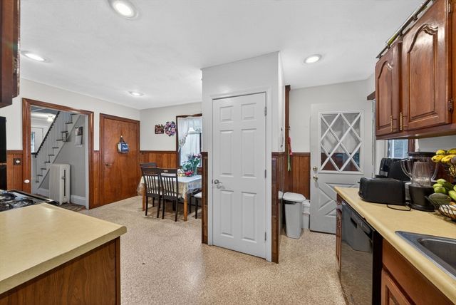 75 Alden St, Lynn, MA 01902