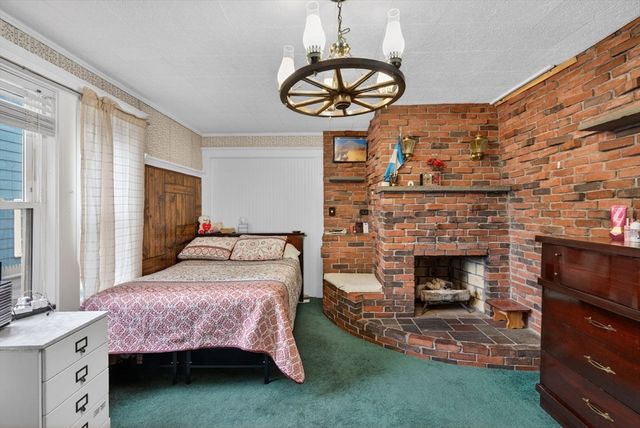 75 Alden St, Lynn, MA 01902