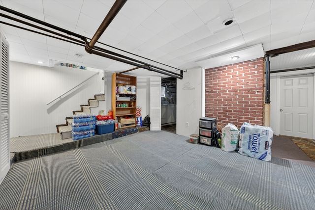 75 Alden St, Lynn, MA 01902