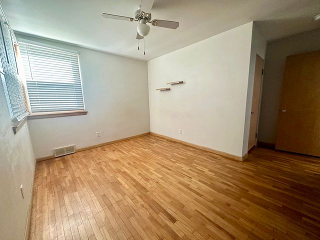 2209 Berry Avenue, Ottawa, IL 61350