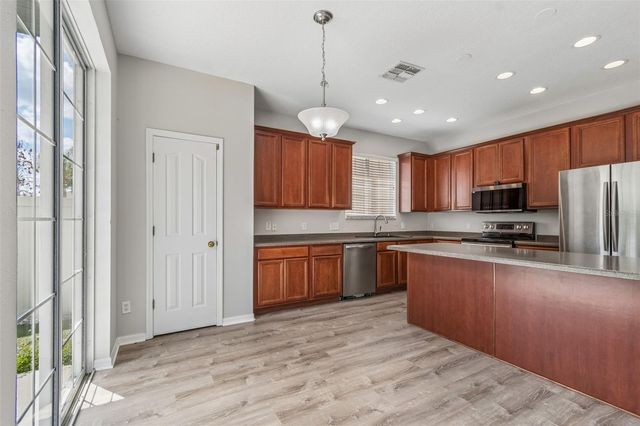 17500 GLENAPP DRIVE, Land O Lakes, FL 34638