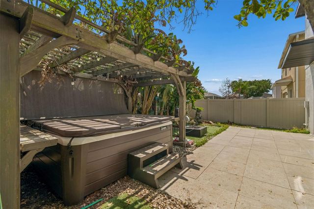 17500 GLENAPP DRIVE, Land O Lakes, FL 34638