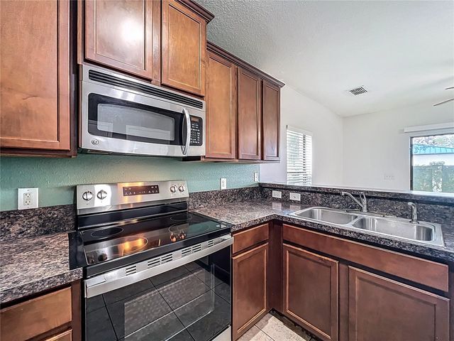 1360 WINDSOR LAKE CIRCLE, Sanford, FL 32773