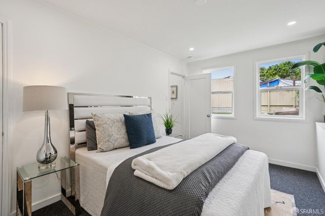 1320 Hawes Street, San Francisco, CA 94124