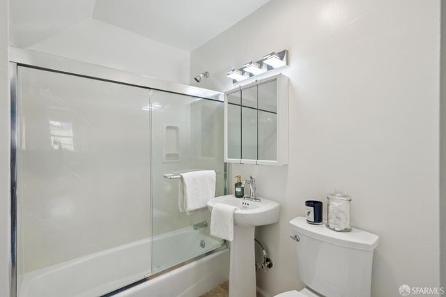 1320 Hawes Street, San Francisco, CA 94124