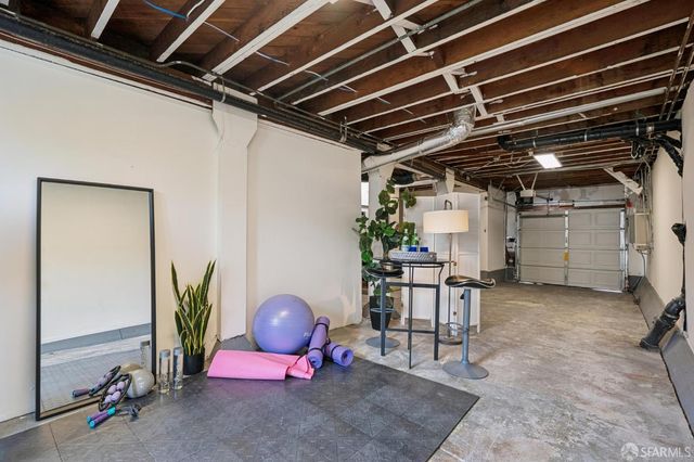 1320 Hawes Street, San Francisco, CA 94124