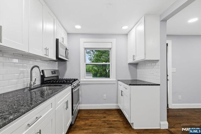3-17 31st Street, Fair Lawn, NJ 07410