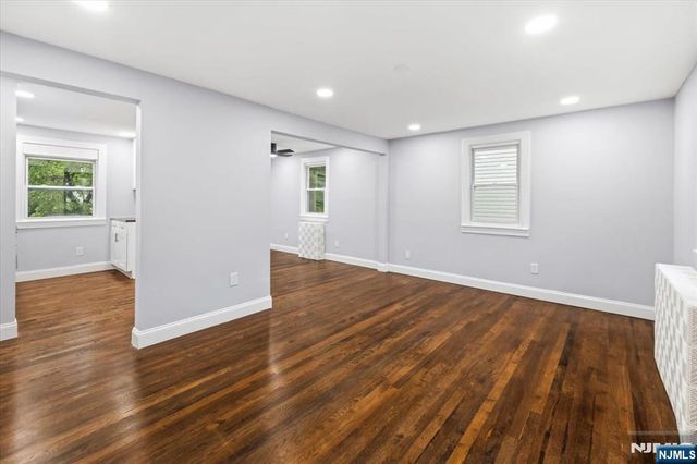 3-17 31st Street, Fair Lawn, NJ 07410