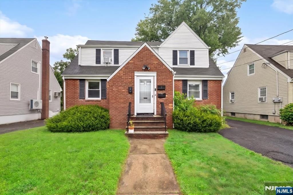 3-17 31st Street, Fair Lawn, NJ 07410