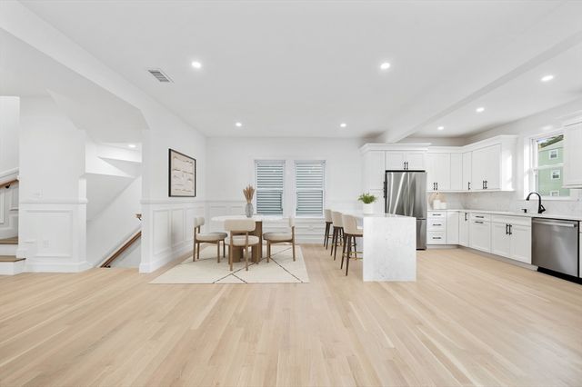 262 Park Ave, Revere, MA 02151