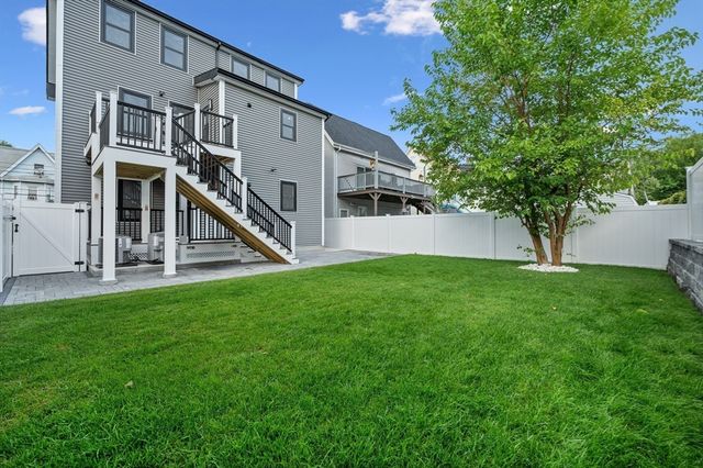 262 Park Ave, Revere, MA 02151