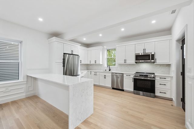 262 Park Ave, Revere, MA 02151