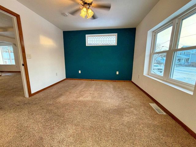 926 EASTMAN STREET, Oshkosh, WI 54901