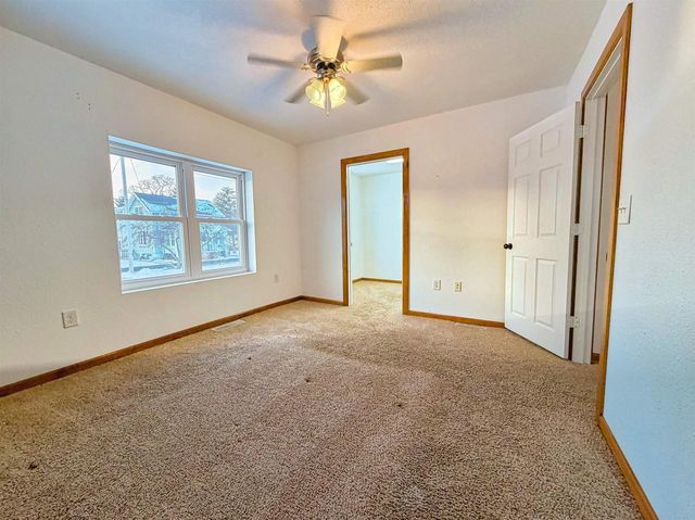 926 EASTMAN STREET, Oshkosh, WI 54901