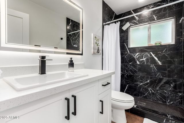 4735 N 24TH Street, Phoenix, AZ 85016
