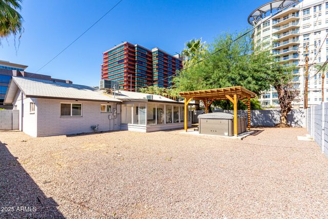 4735 N 24TH Street, Phoenix, AZ 85016