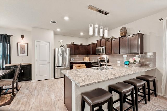 6007 Akin Quay, San Antonio, TX 78261