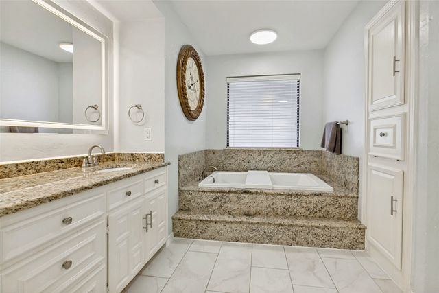 10220 Shadow Way, Dallas, TX 75243