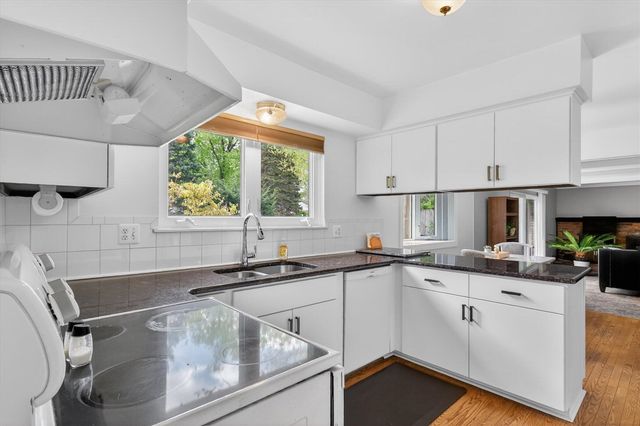 42231 Ladywood Drive, Northville, MI 48168