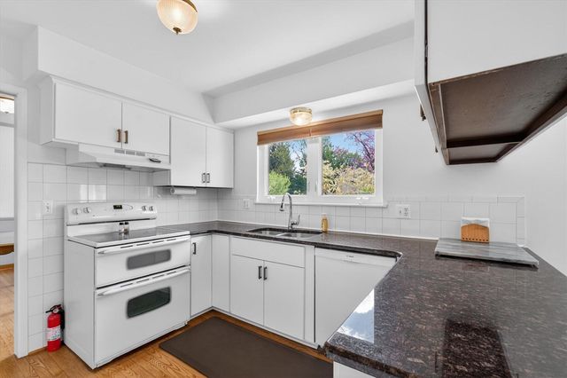 42231 Ladywood Drive, Northville, MI 48168