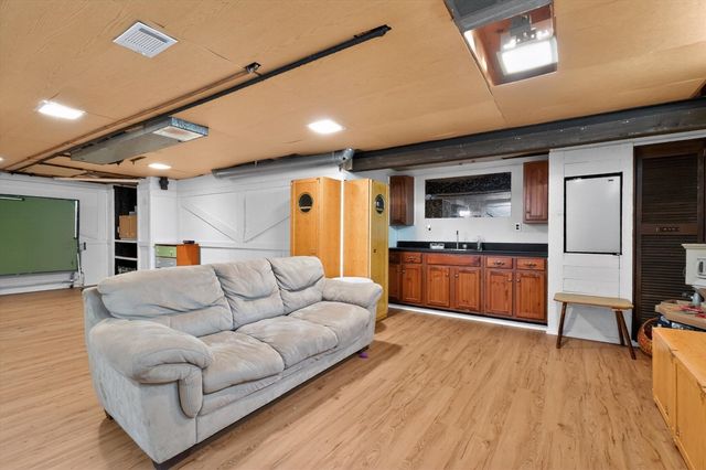 42231 Ladywood Drive, Northville, MI 48168