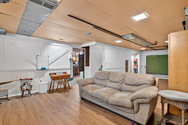 42231 Ladywood Drive, Northville, MI 48168