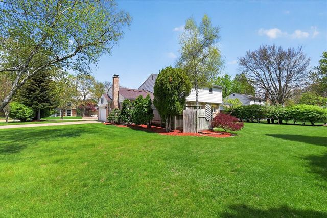 42231 Ladywood Drive, Northville, MI 48168