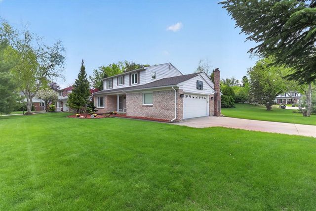 42231 Ladywood Drive, Northville, MI 48168