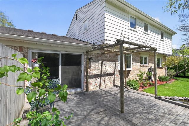 42231 Ladywood Drive, Northville, MI 48168