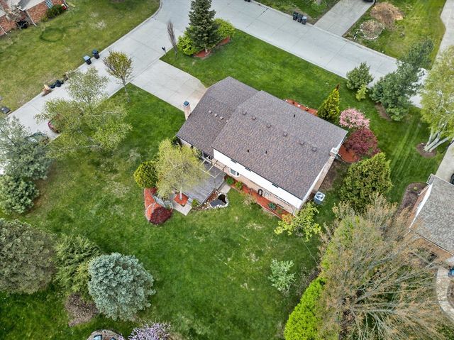 42231 Ladywood Drive, Northville, MI 48168