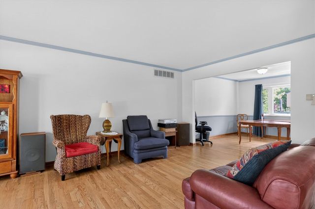 42231 Ladywood Drive, Northville, MI 48168