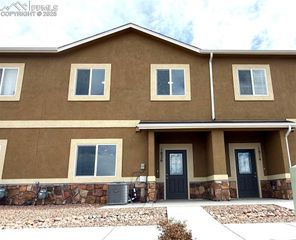 1826 Sandtoft Heights, Colorado Springs, CO 80951