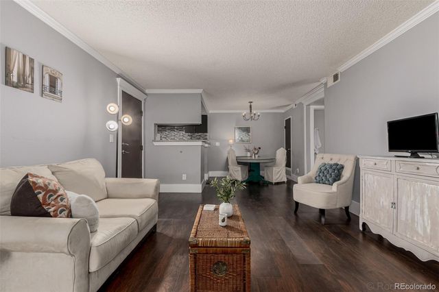 1863 S Pitkin Circle B, Aurora, CO 80017