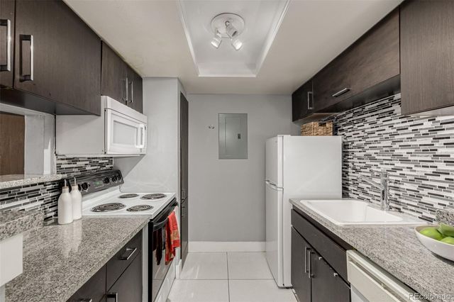 1863 S Pitkin Circle B, Aurora, CO 80017