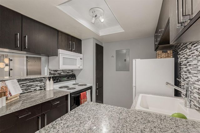 1863 S Pitkin Circle B, Aurora, CO 80017