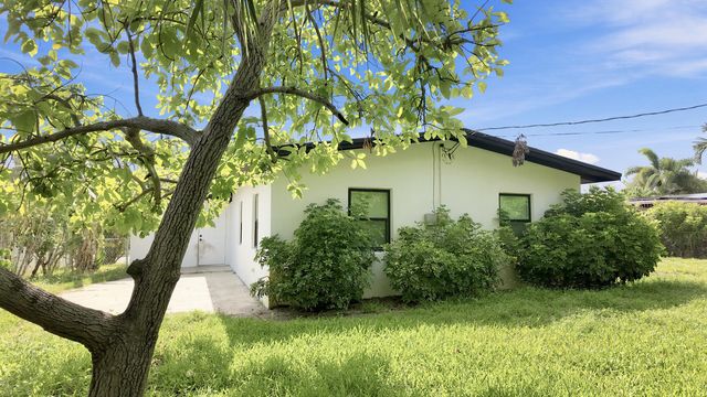 720 S 11th Street, Lantana, FL 33462