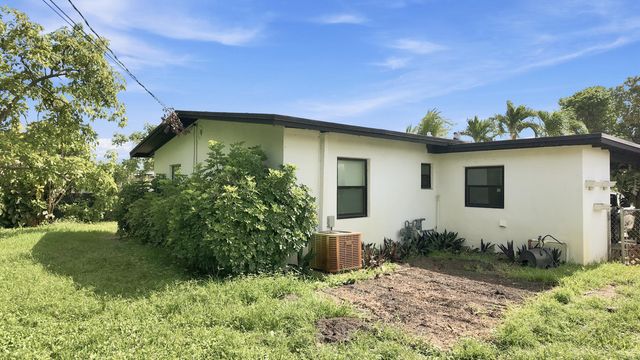 720 S 11th Street, Lantana, FL 33462
