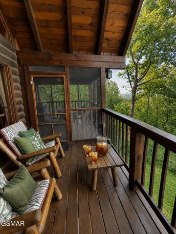 3085 Perry Circle Road, Sevierville, TN 37862