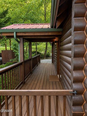 3085 Perry Circle Road, Sevierville, TN 37862