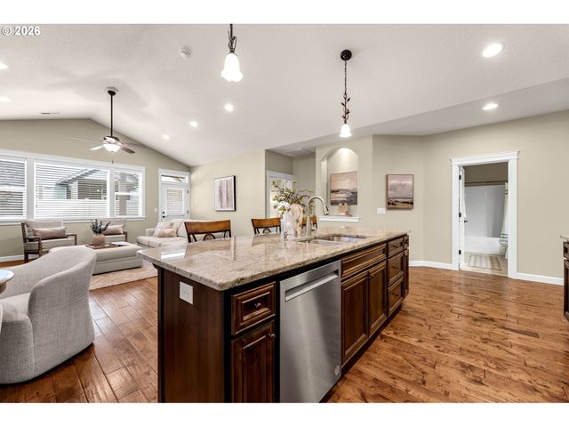 12511 Ne 23RD Ave, Vancouver, WA 98686