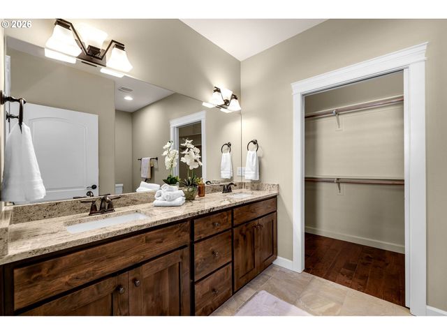 12511 Ne 23RD Ave, Vancouver, WA 98686