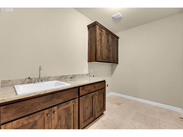 12511 Ne 23RD Ave, Vancouver, WA 98686