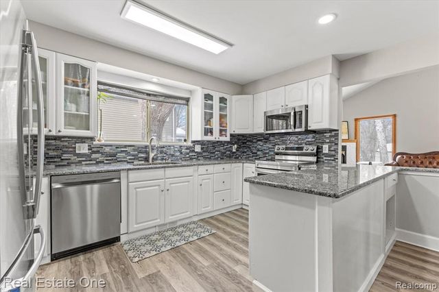 2931 Wisconsin Road, Troy, MI 48083