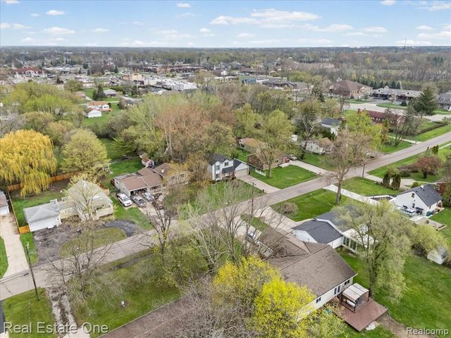2931 Wisconsin Road, Troy, MI 48083