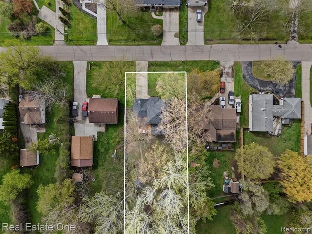2931 Wisconsin Road, Troy, MI 48083
