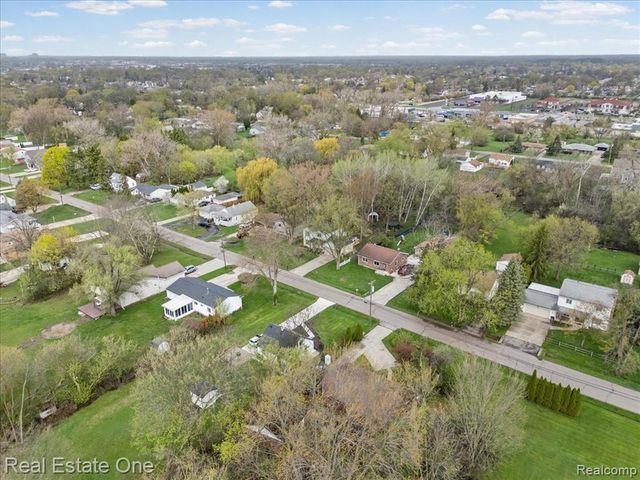 2931 Wisconsin Road, Troy, MI 48083