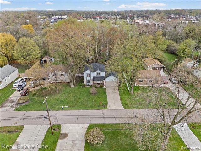 2931 Wisconsin Road, Troy, MI 48083