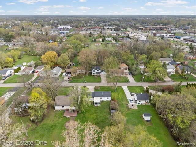 2931 Wisconsin Road, Troy, MI 48083