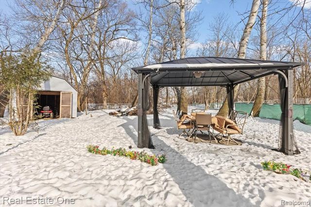 2931 Wisconsin Road, Troy, MI 48083